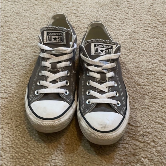 Grey converse - Picture 1 of 4
